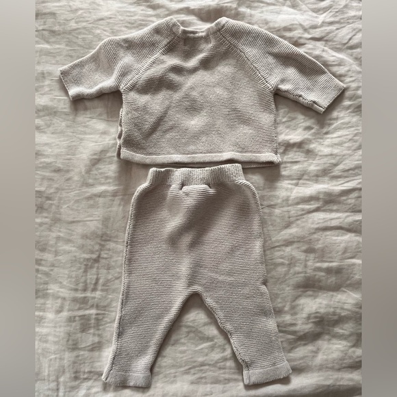 Pottery Barn Kids Cream Knit Matching Set - Picture 2 of 4